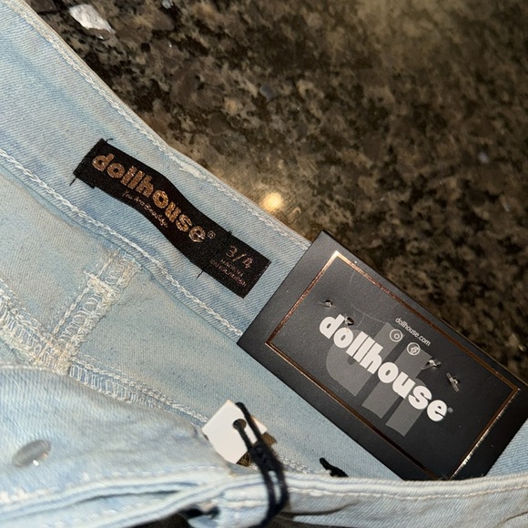 Dollhousee light wash Bermuda denim frayed high rise shorts NWT 3/4 - Picture 5 of 8